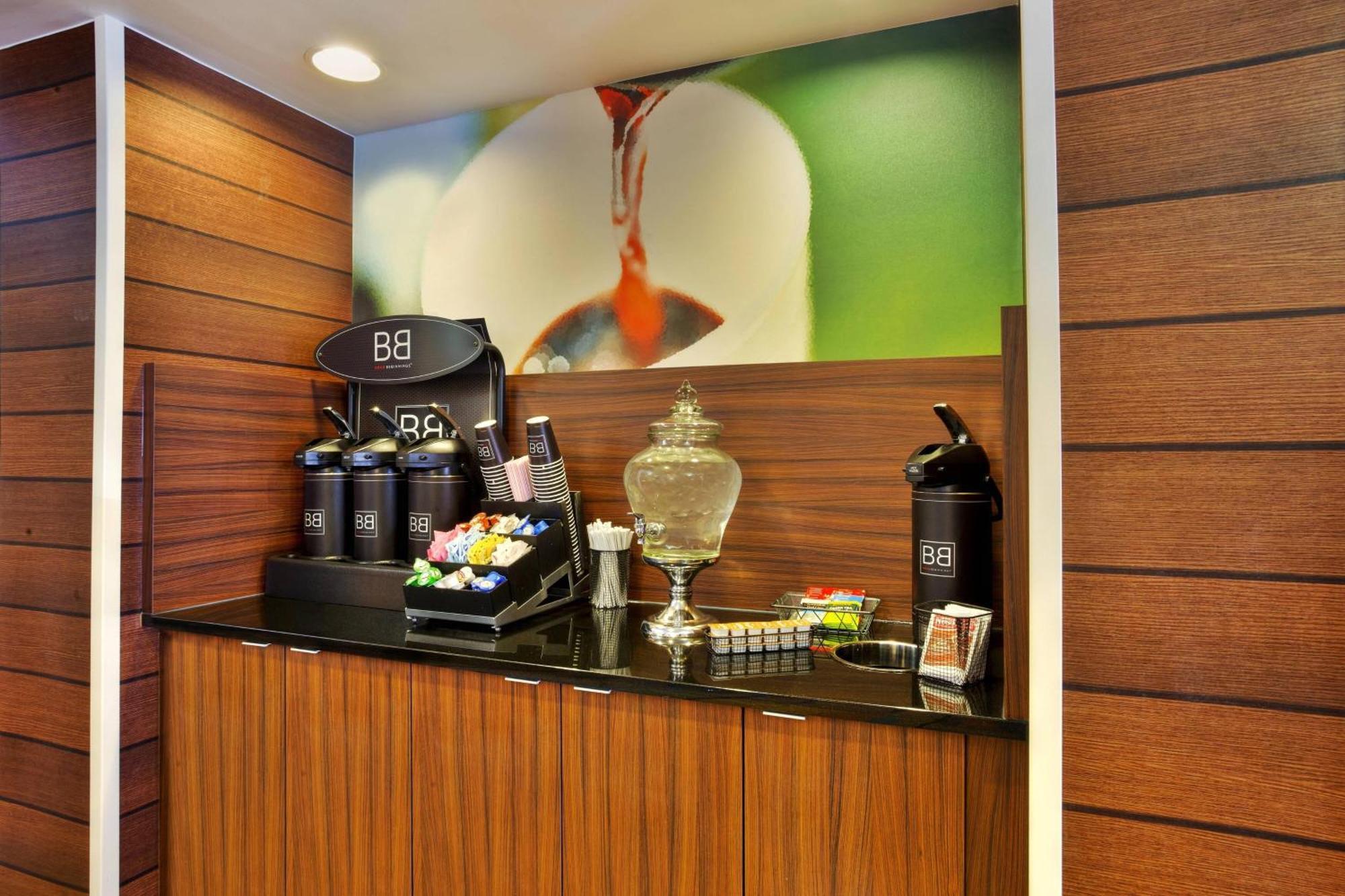 Fairfield Inn Энн-Арбор Экстерьер фото